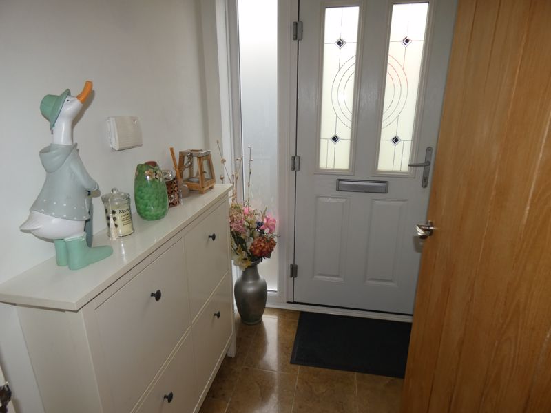 Entrance Porch- click for photo gallery